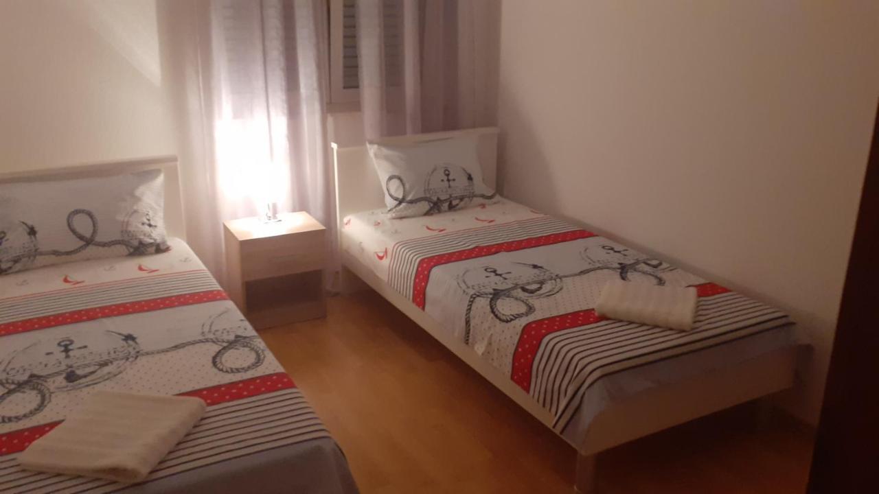 Apartman Nina Vodice Buitenkant foto
