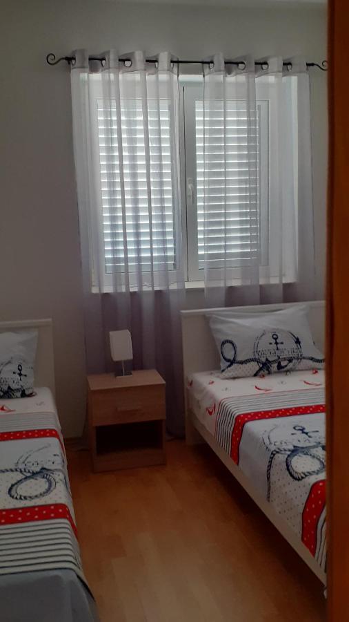 Apartman Nina Vodice Buitenkant foto