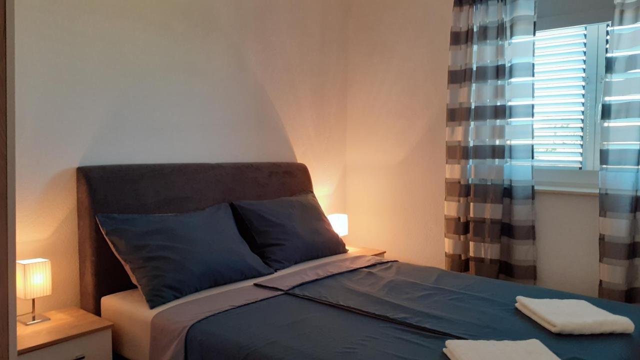 Apartman Nina Vodice Buitenkant foto