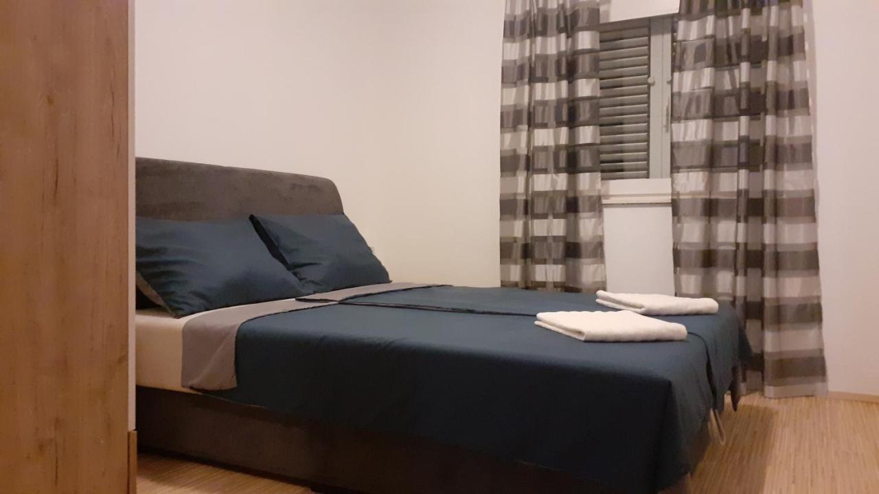 Apartman Nina Vodice Buitenkant foto