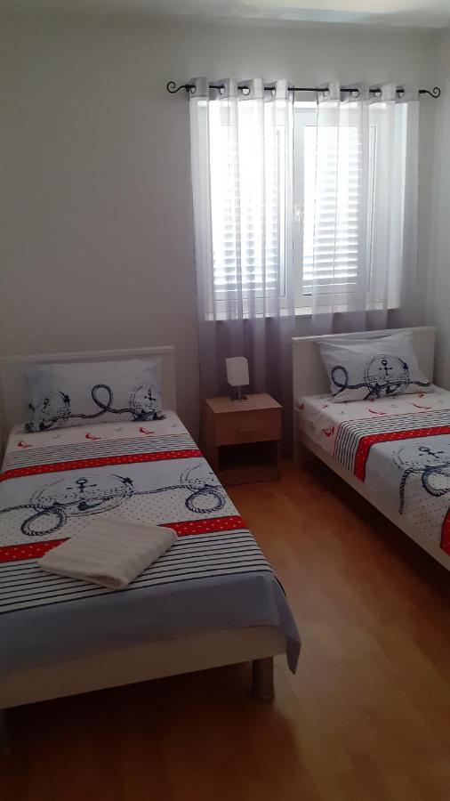 Apartman Nina Vodice Buitenkant foto